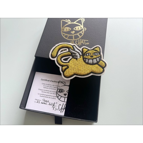 M.CHAT (Thoma Vuille) - Originele hand geborduurde "Flying Cat" 7x10cm - 2023