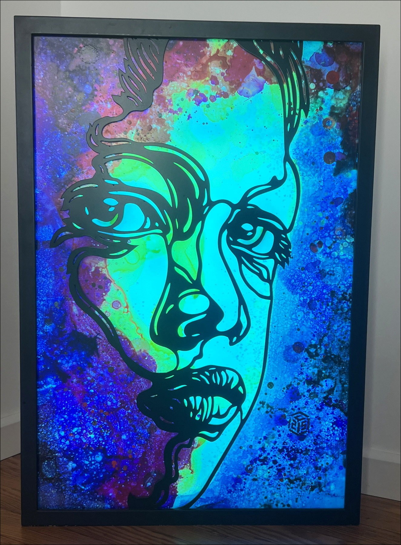 C215: Portrait of Women 2021 - Luminous Sculpture in Mixed Technique, Certified Work