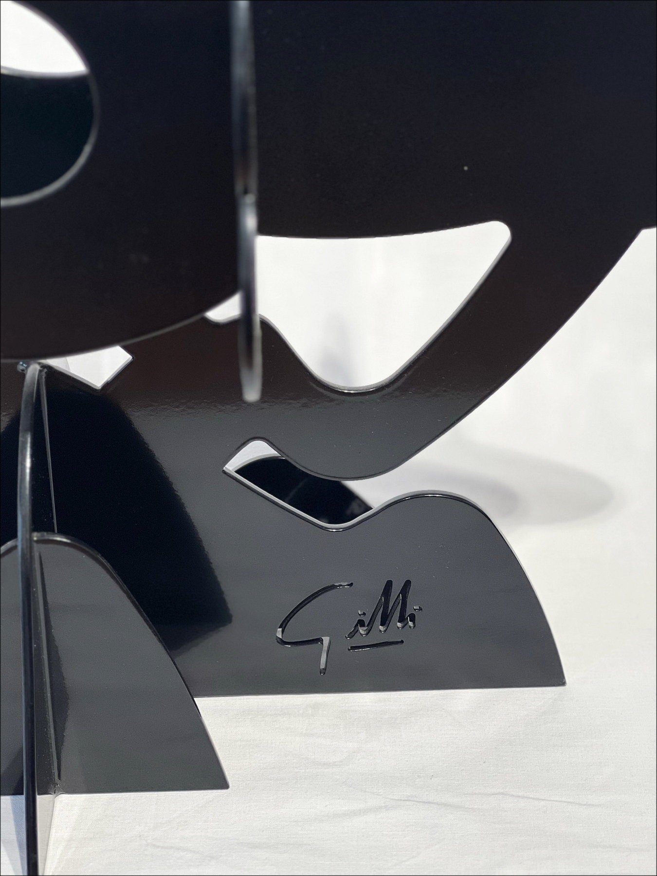 Claude GILLI - escultura en metal original "Arbol negro, sombrilla de pino" 50x45x30cm