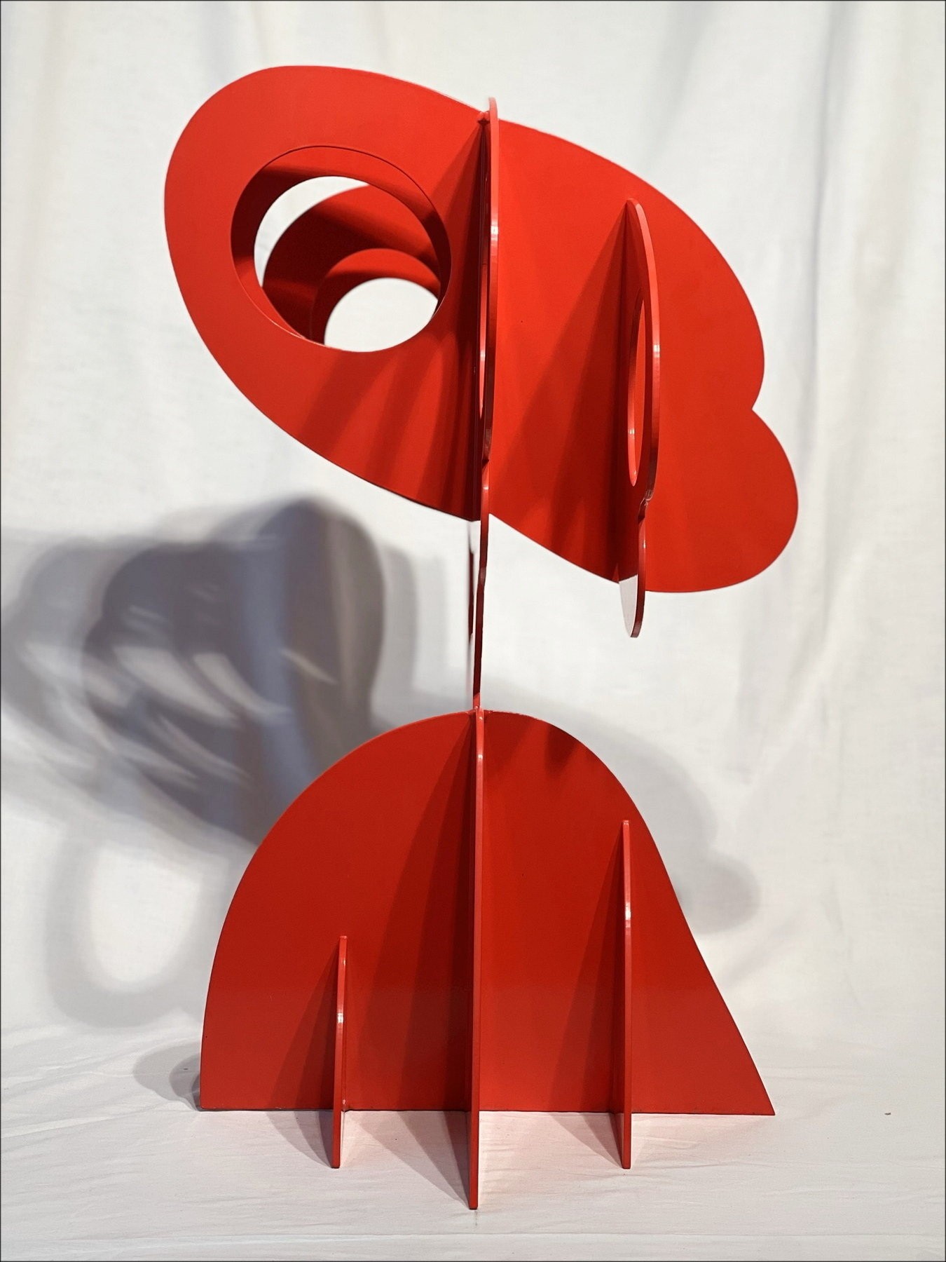 Claude Gilli - Scultura originale in metallo "Tree rossa, Pine Parasol" 75x70x50cm