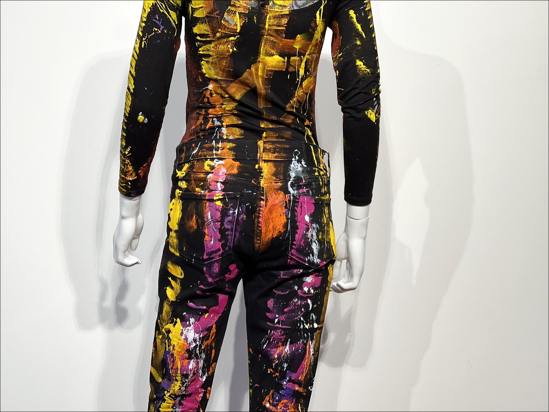 Arte contemporanea: lavoro unico 'un tempo selvaggio' di Jonone - 2017