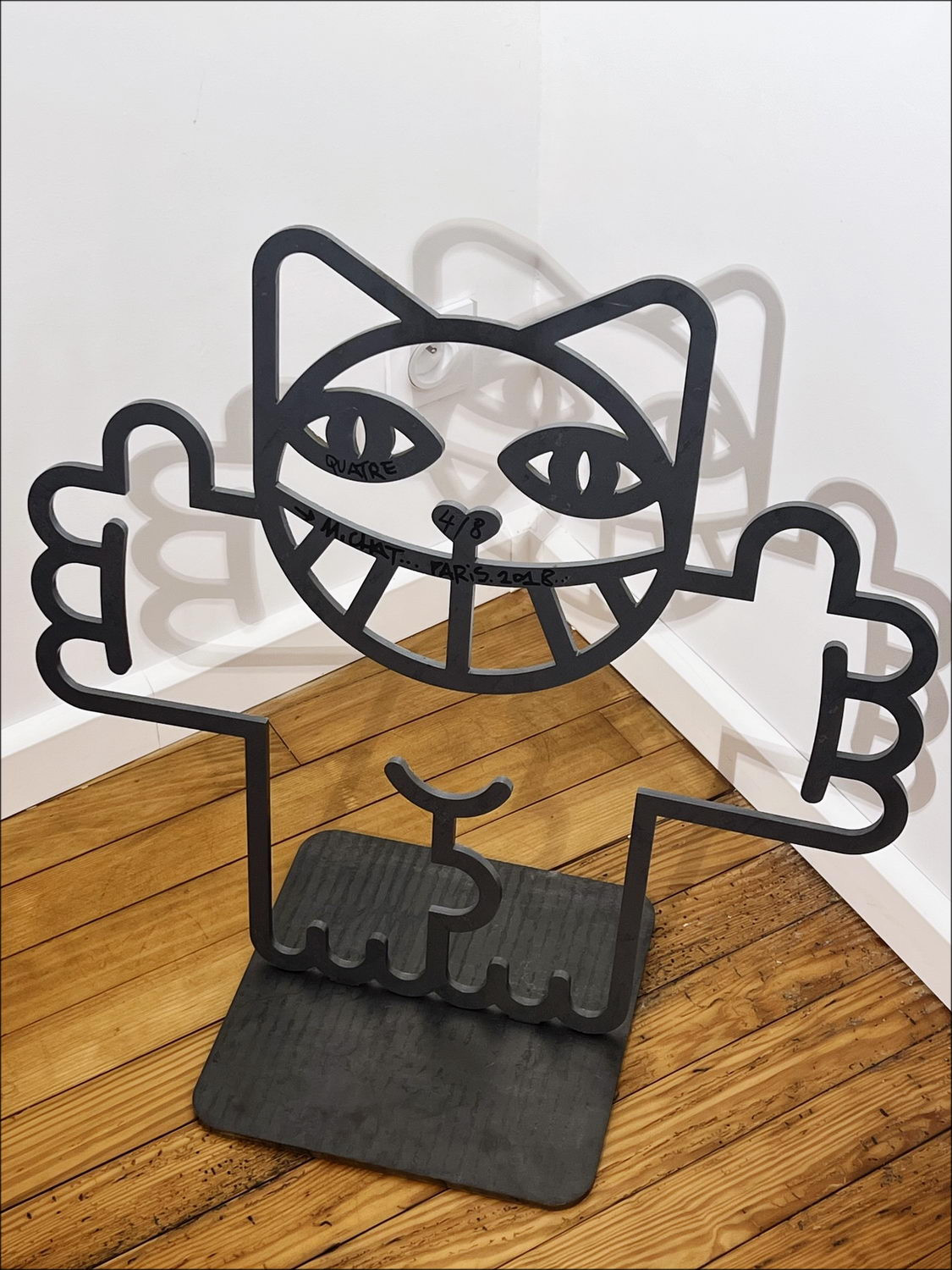 Scultura in acciaio M.Chat Chat In Love of Thoma Vuille 2018