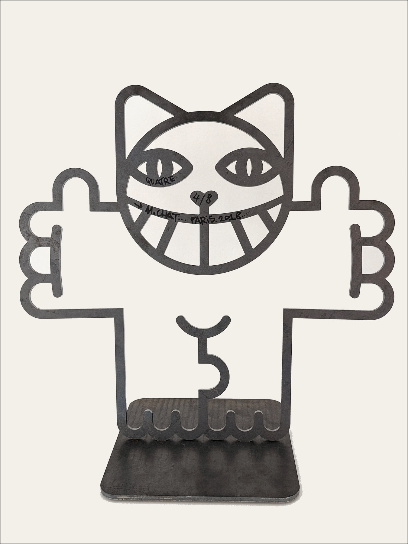 Steel sculpture M.CHAT Chat in Love by Thoma Vuille 2018