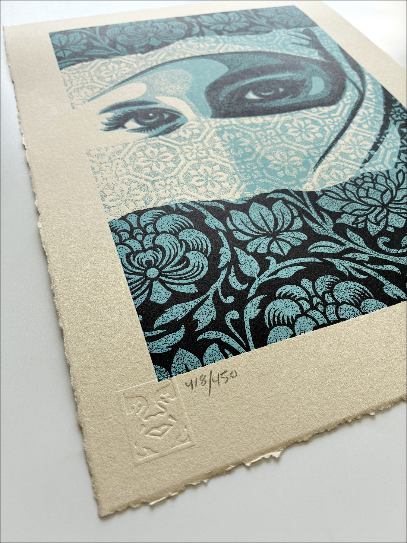 Shepard Fairey, No es un terrorista 2026, serigrafía letterpress